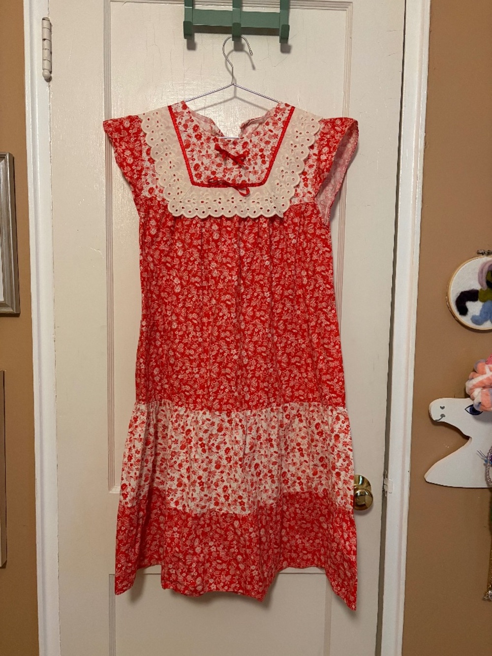Vintage cottage core dress!